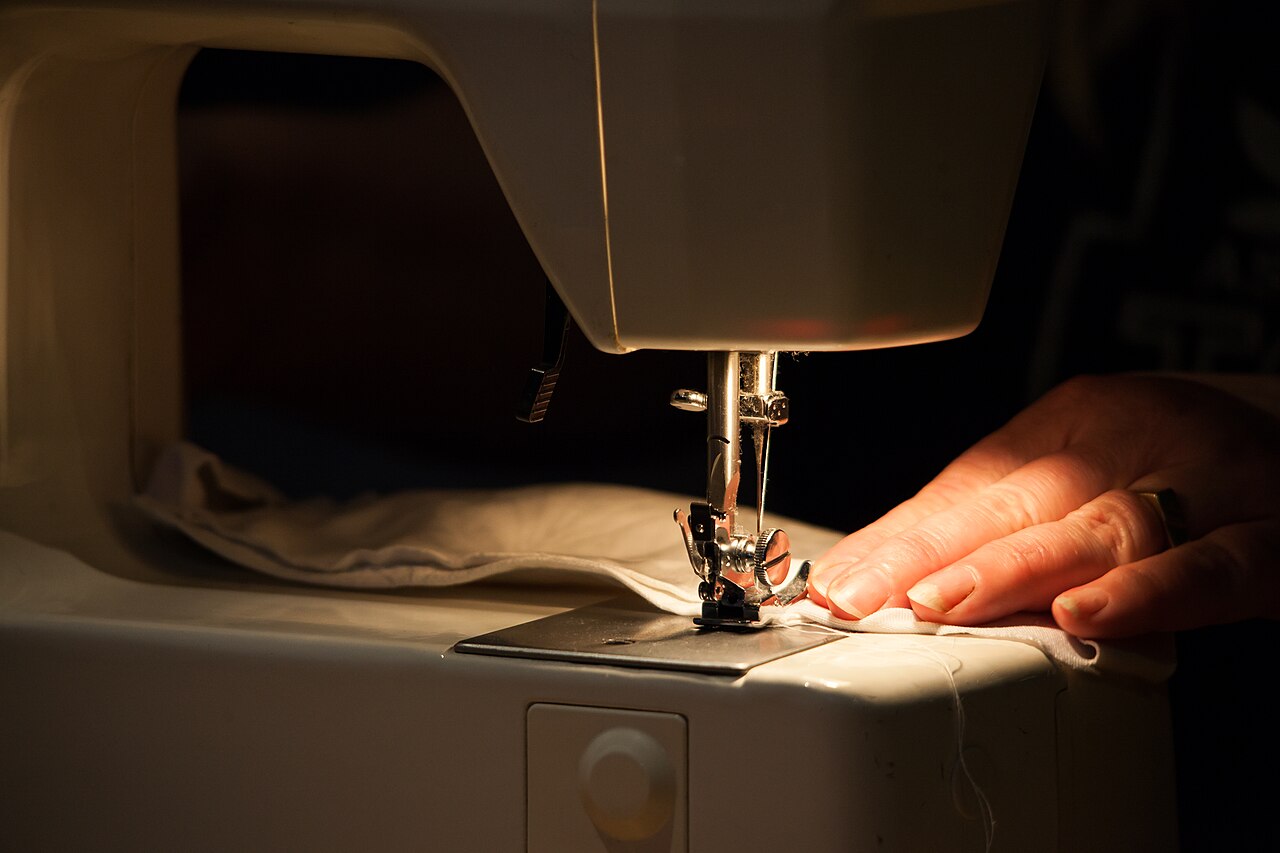 Coser un botón y otros arreglos básicos que todos deberíamos saber